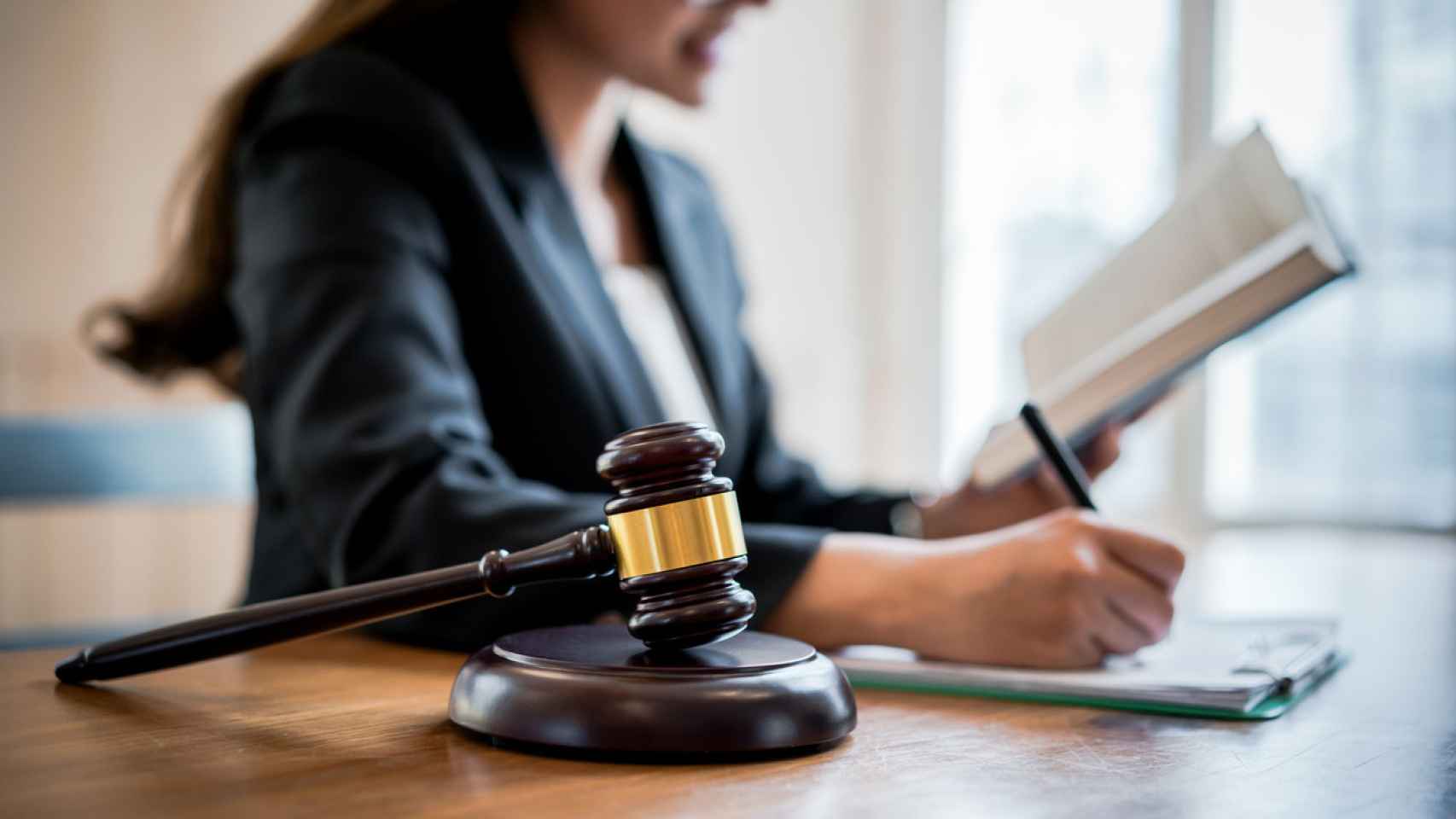 Bufete de abogados en Estepona con atención legal personalizada y multilingüe Bufete de abogados en Estepona con atención legal personalizada y multilingüe