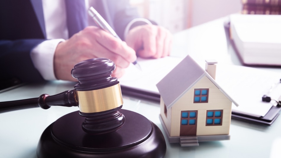 Do you need a real estate lawyer on the Costa del Sol? Experts in buying and selling properties in Marbella and Estepona