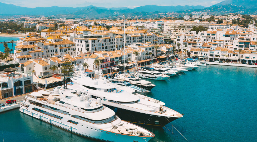 Compra Segura de Vivienda en Marbella y Puerto Banús con la Ayuda de un Abogado